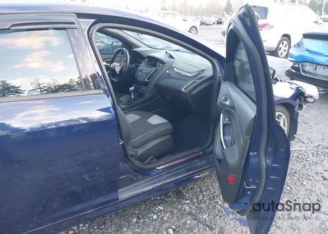 2016 Ford Focus St from USA, damaged, VIN 1FADP3L90GL325058